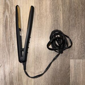 Hot Beauty Flat Iron